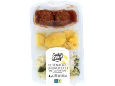 Daily Chef Bloemkool en broccoli met gehaktbal en aardappels